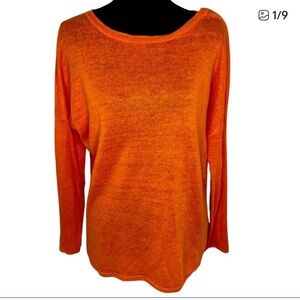 Vince Oversized Orange Sweater Size Small, small spots (see photos)